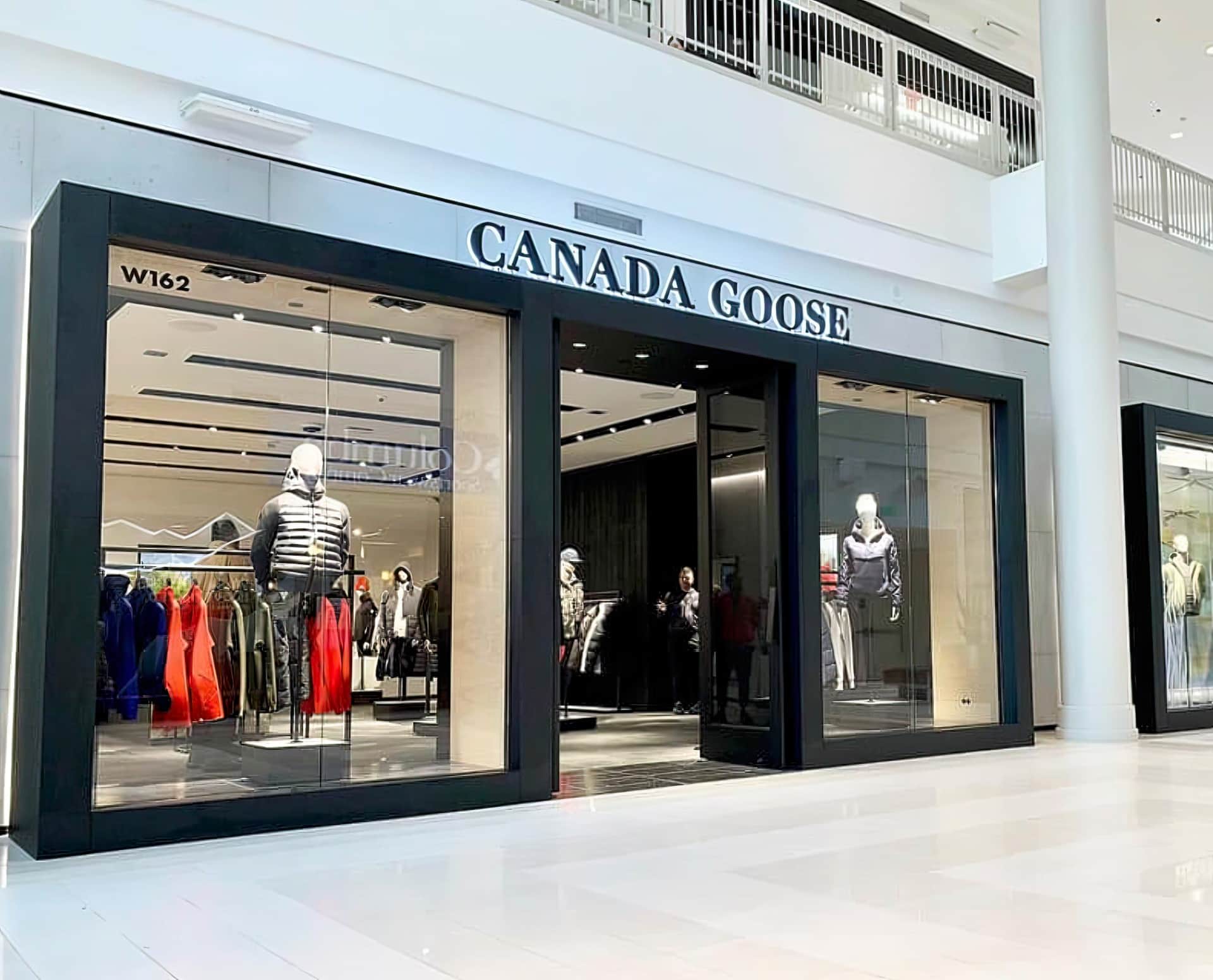 Canada Goose, Minnesota - Mall of America Canada Goose, Minnesota - Mall of America